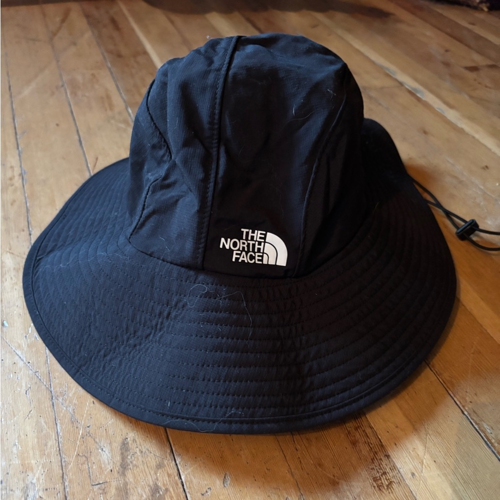 The North Face Black bucket hat